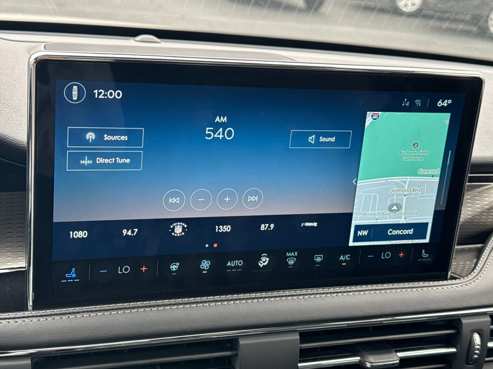 New 2025 Lincoln Corsair Grand Touring w/ Equipment Group 302A AWD/4WD image 17