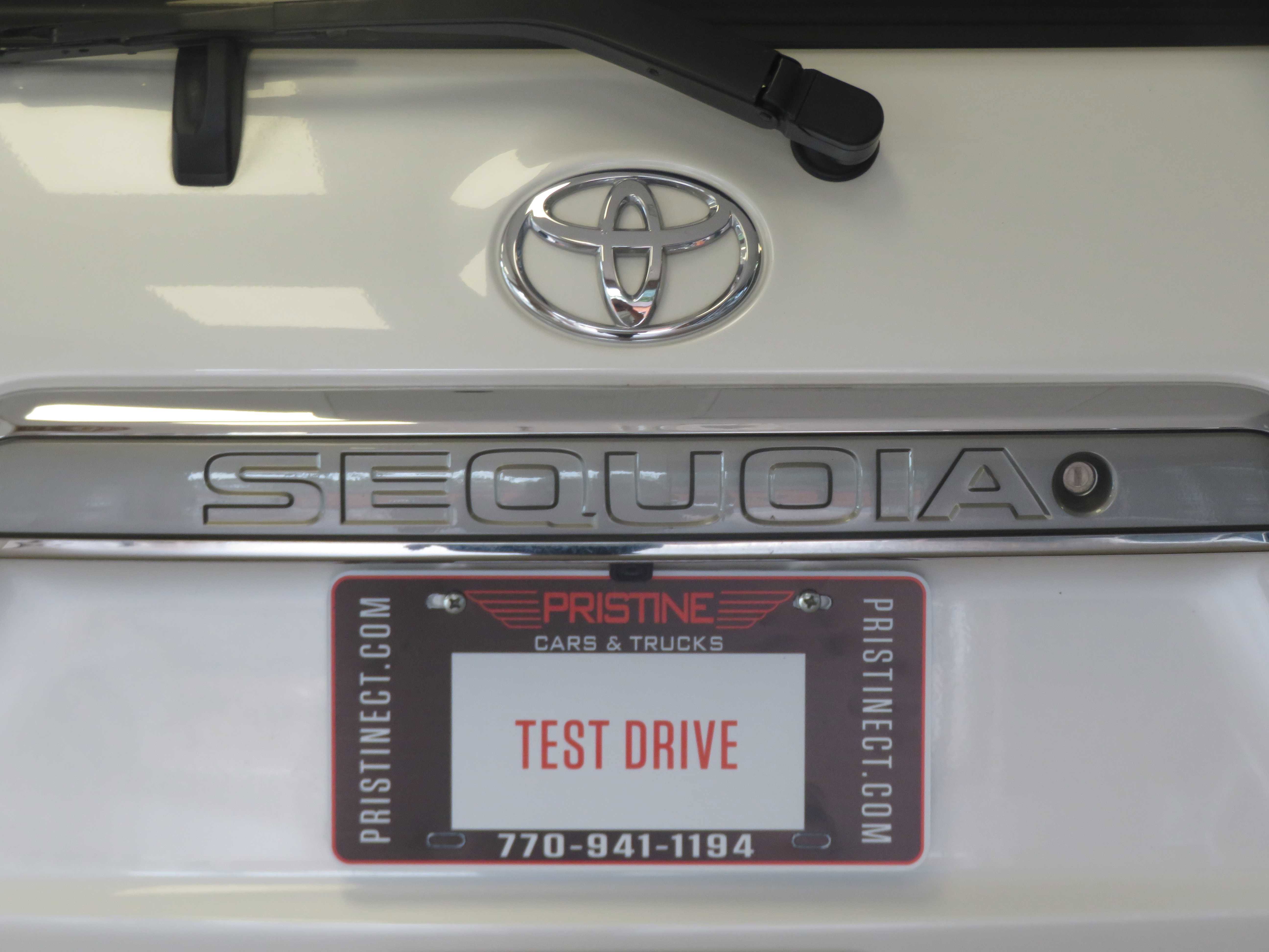 Used 2018 Toyota Sequoia Platinum AWD/4WD image 85