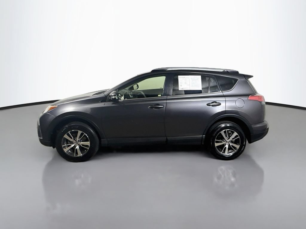Certified 2017 Toyota RAV4 XLE FWD image 4