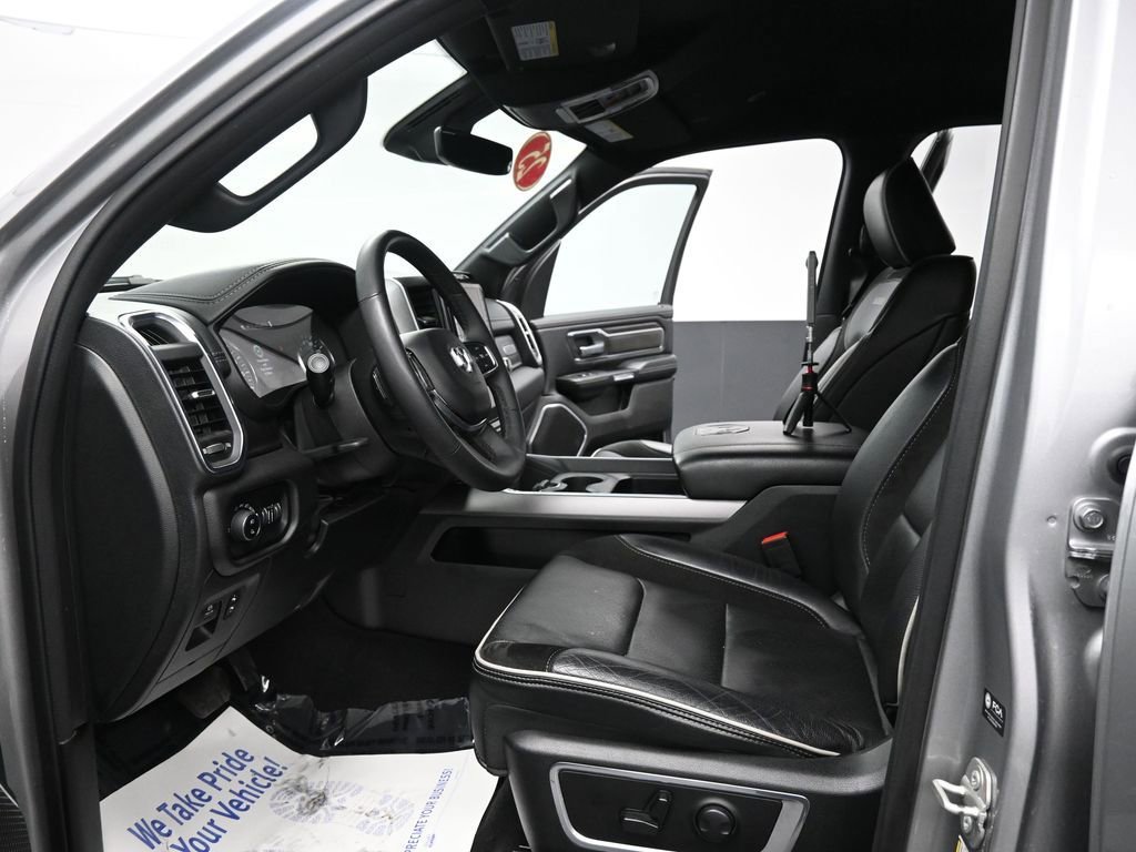 Used 2025 RAM 1500 Laramie image 31