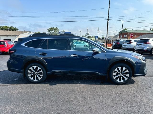 Used 2023 Subaru Outback Touring XT AWD/4WD image 9