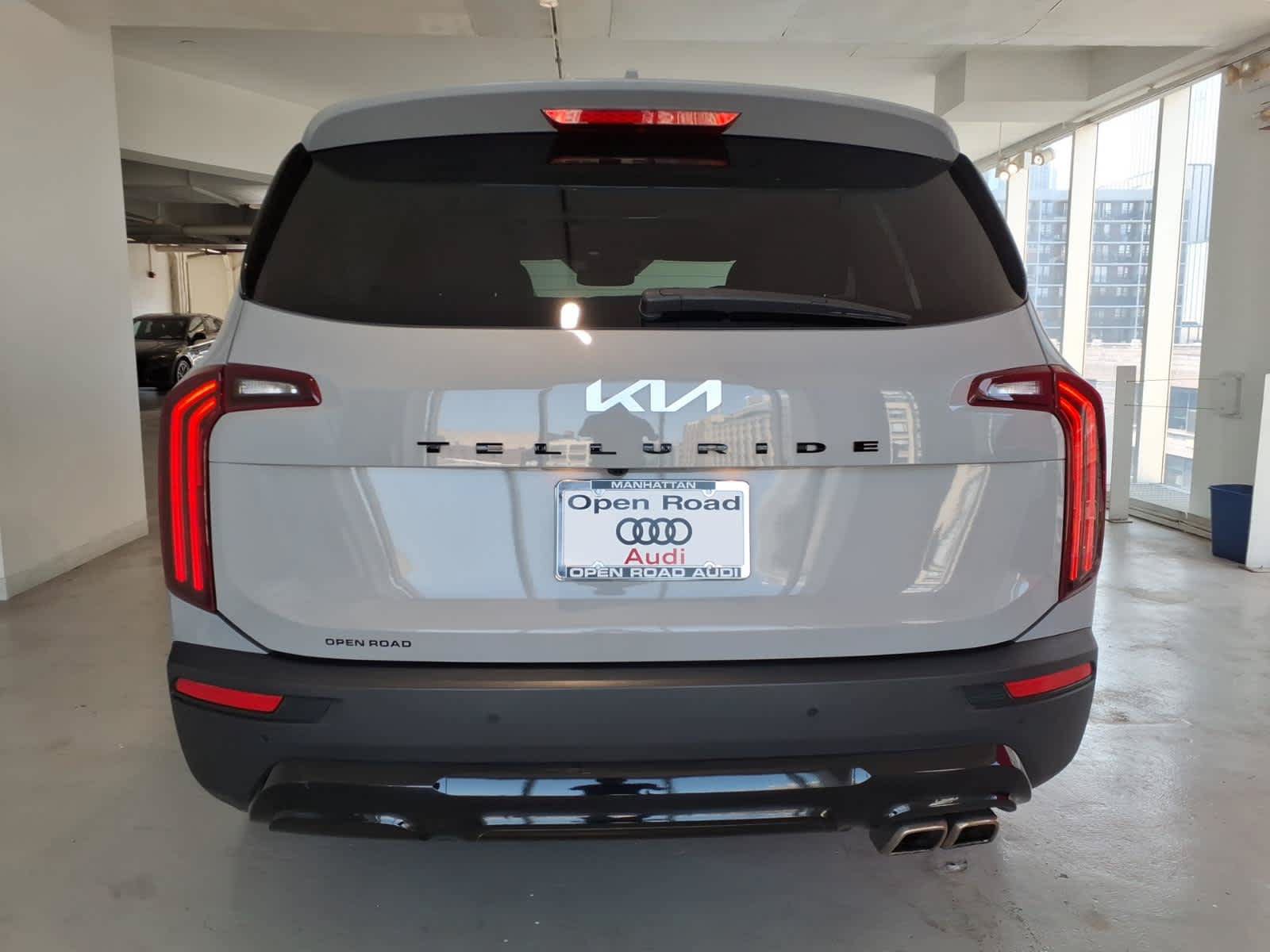 Used 2022 Kia Telluride SX w/ SX Prestige Package AWD/4WD image 5
