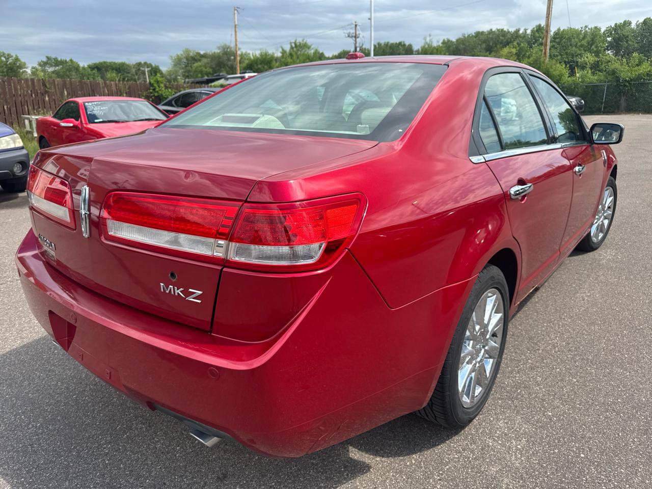 Used 2010 Lincoln MKZ FWD image 5