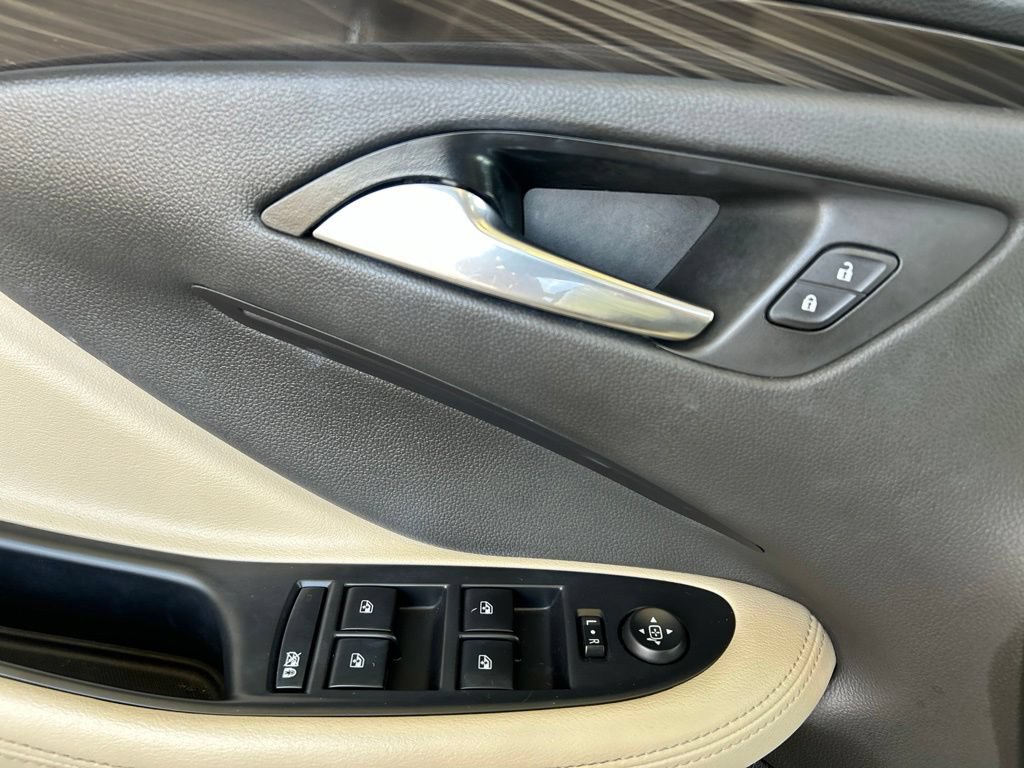 Used 2020 Buick Envision Preferred FWD image 25