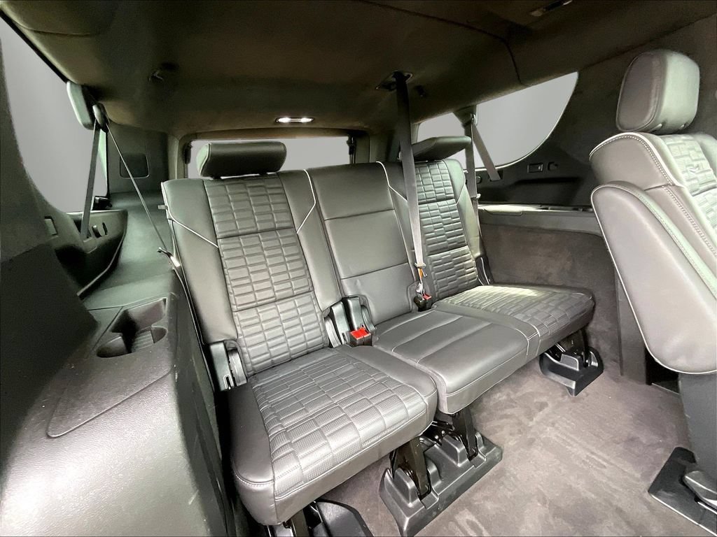 Used 2023 Cadillac Escalade ESV V w/ LPO, ONYX Package AWD/4WD image 22