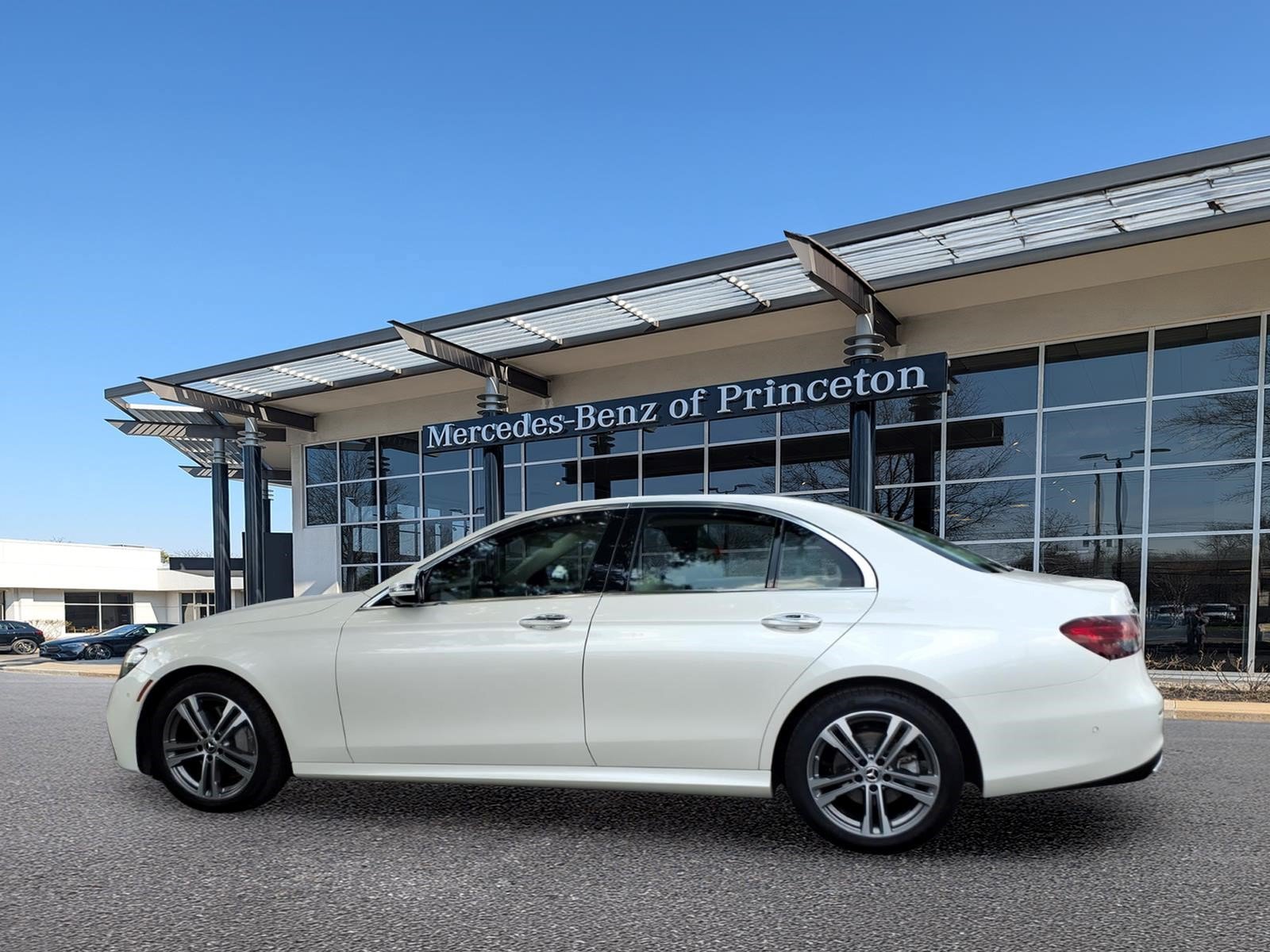 Certified 2023 Mercedes-Benz E 350 4MATIC Sedan image 6