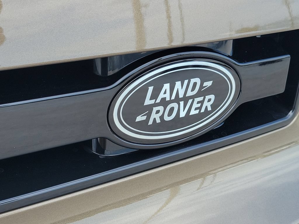 New 2026 Land Rover Defender 110 X-Dynamic SE AWD/4WD image 10