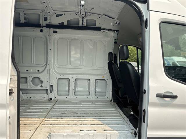 Certified 2024 Ford Transit 250 148 High Roof Extended RWD image 5