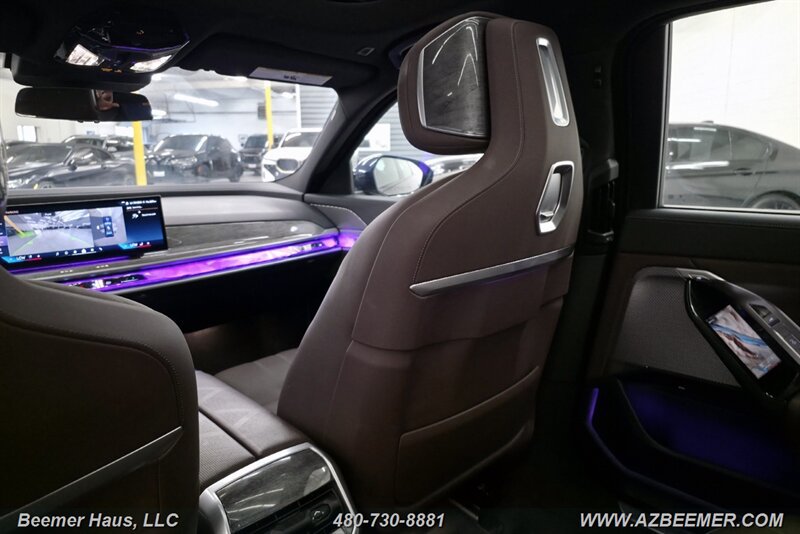 Used 2024 BMW 740i xDrive w/ Executive Package AWD/4WD image 17