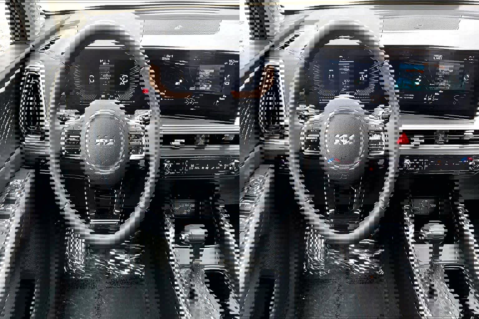 Used 2024 Kia Sorento EX w/ Panoramic Sunroof Package image 5