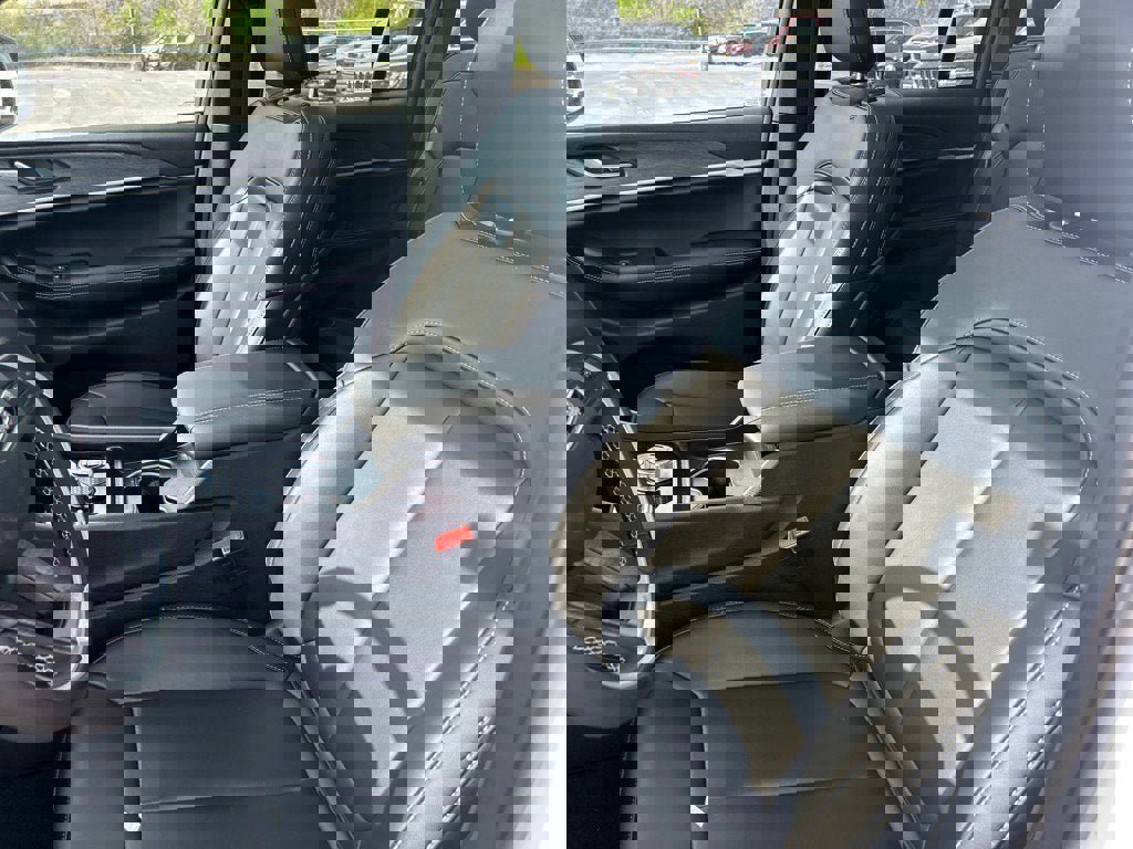 New 2025 Jeep Grand Cherokee Limited image 5
