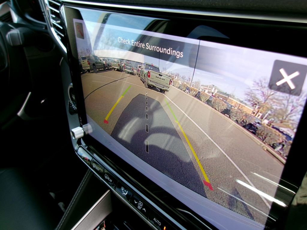 New 2025 Jeep Wagoneer L Series II w/ Premium Group I image 26