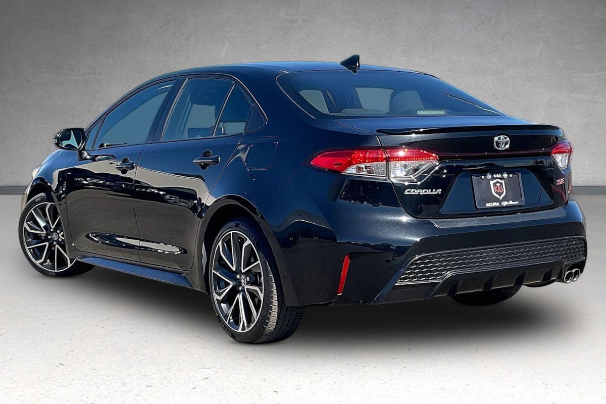Used 2020 Toyota Corolla SE w/ Carpet Mat Package (TMS) FWD image 33