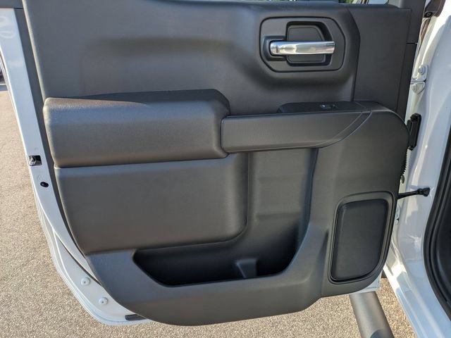 New 2026 Chevrolet Silverado 1500 Custom w/ Turbomax Blackout Package AWD/4WD image 21