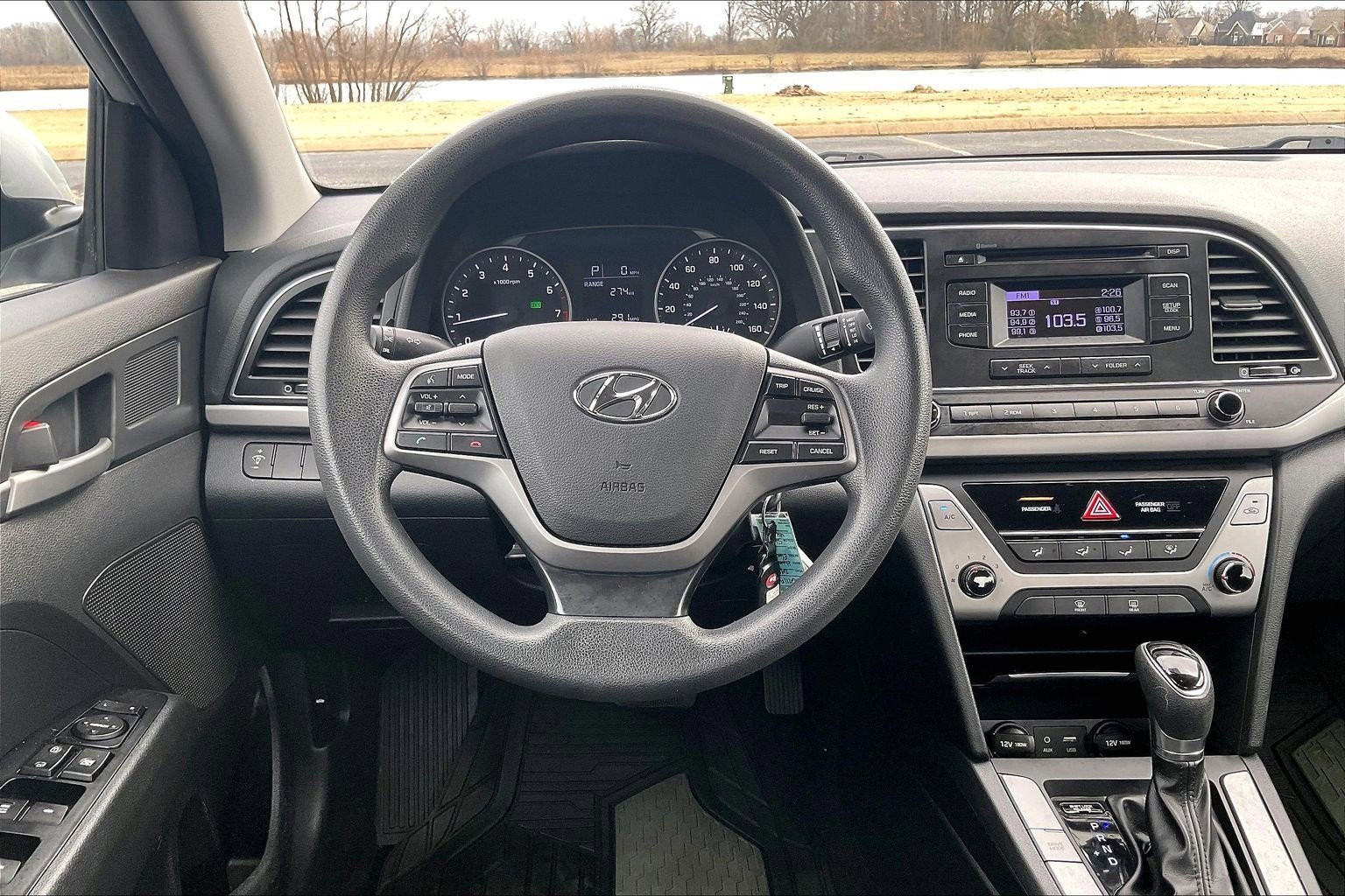 Used 2018 Hyundai Elantra SE image 5