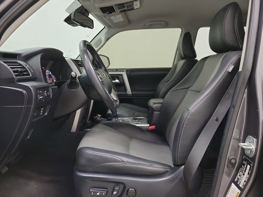 Used 2020 Toyota 4Runner SR5 Premium image 17