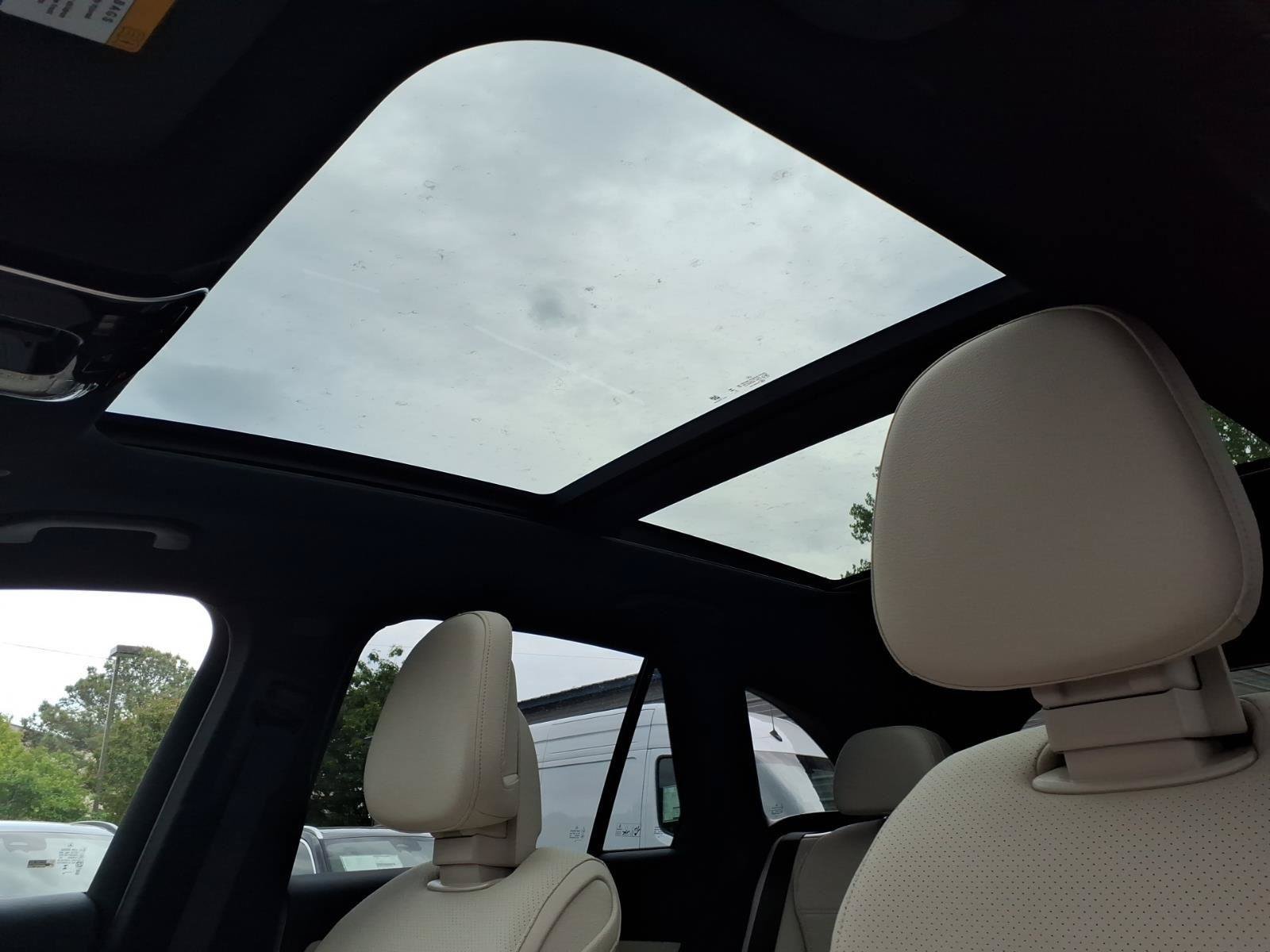 New 2026 Mercedes-Benz GLC 300 4MATIC image 26