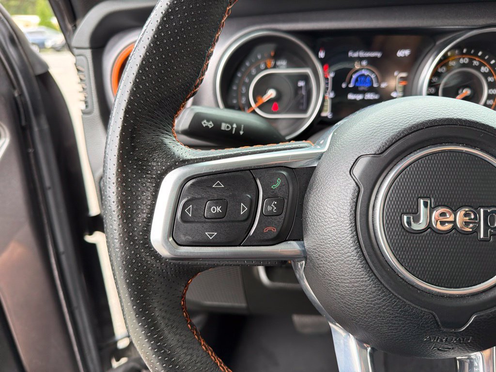Used 2023 Jeep Gladiator Mojave w/ LED Lighting Group AWD/4WD image 17
