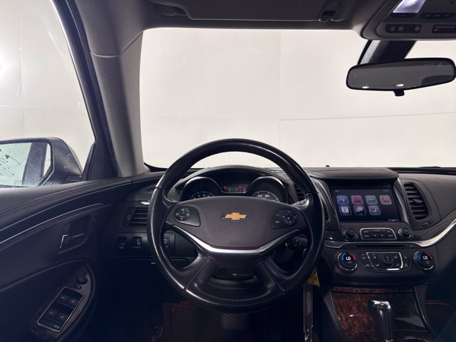 Used 2015 Chevrolet Impala LT FWD image 22