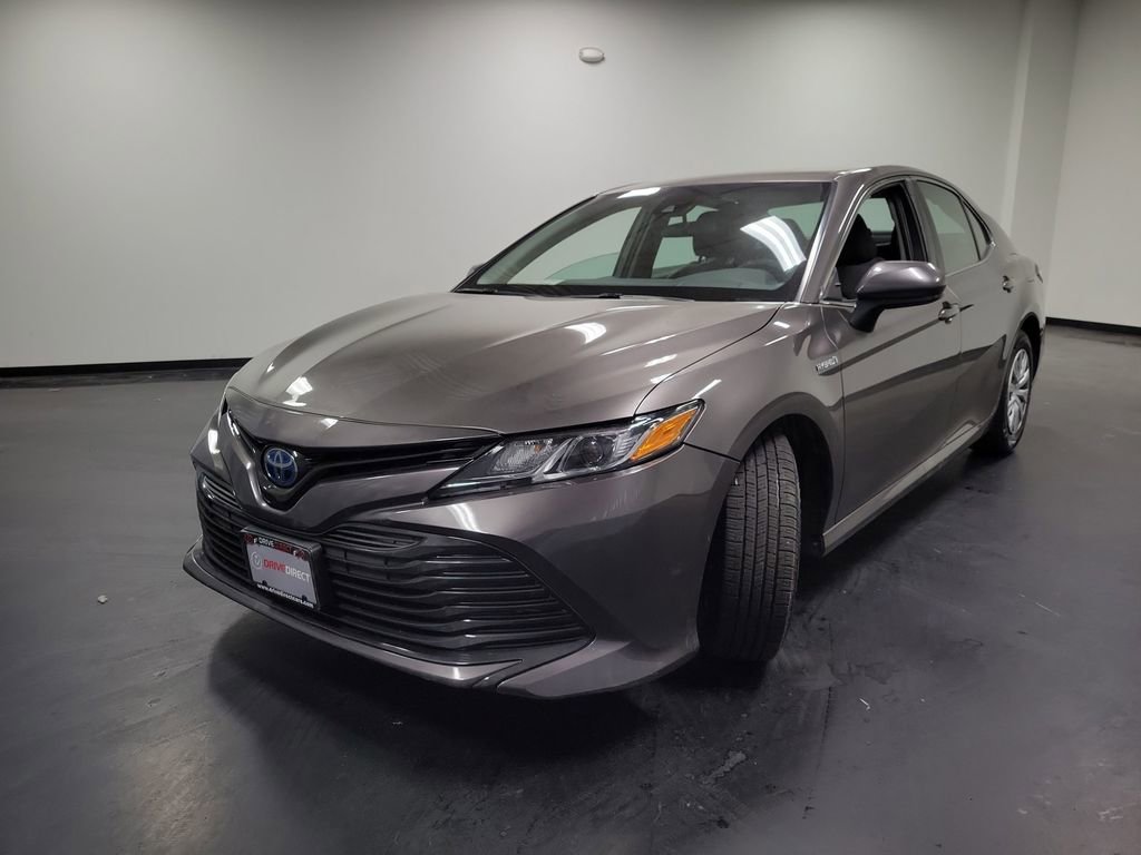 Used 2018 Toyota Camry LE FWD image 4