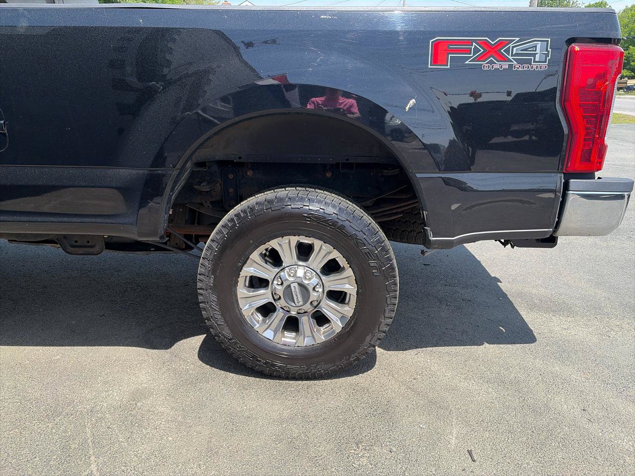 Used 2018 Ford F250 Lariat w/ Lariat Ultimate Package AWD/4WD image 15