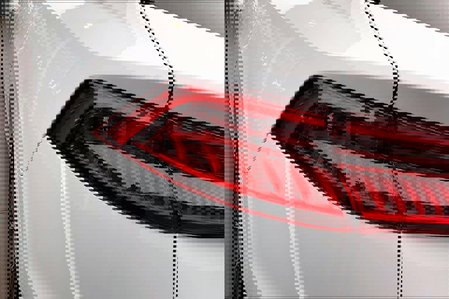 Used 2023 Audi Q8 Premium Plus w/ Premium Plus Package image 28