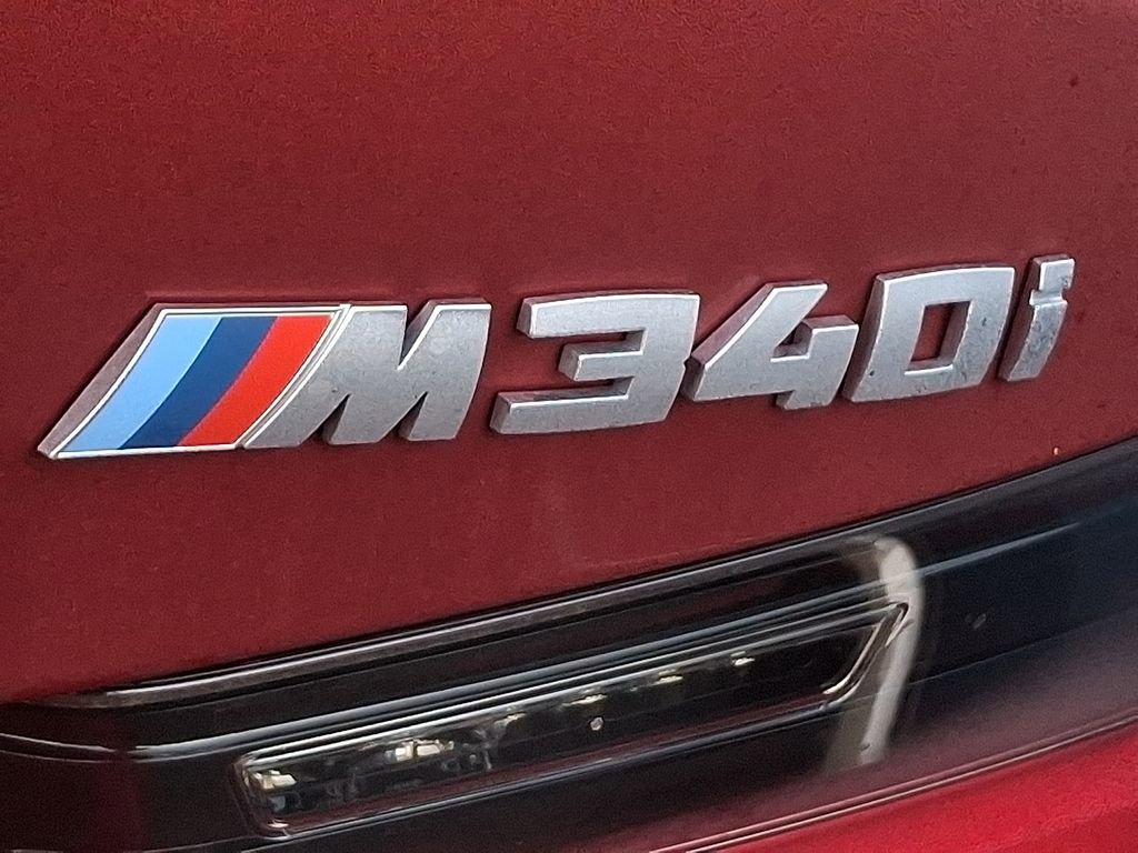Used 2025 BMW M340i xDrive w/ Premium Package image 24