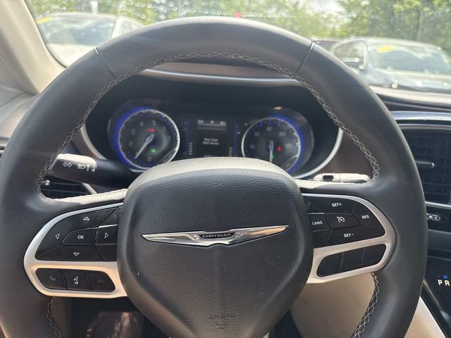 Used 2023 Chrysler Voyager LX FWD image 27