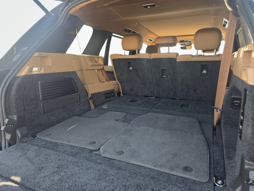 Used 2025 Land Rover Range Rover Long Wheelbase SE AWD/4WD image 23