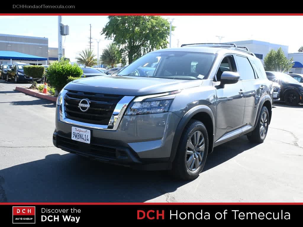 Used 2025 Nissan Pathfinder SV