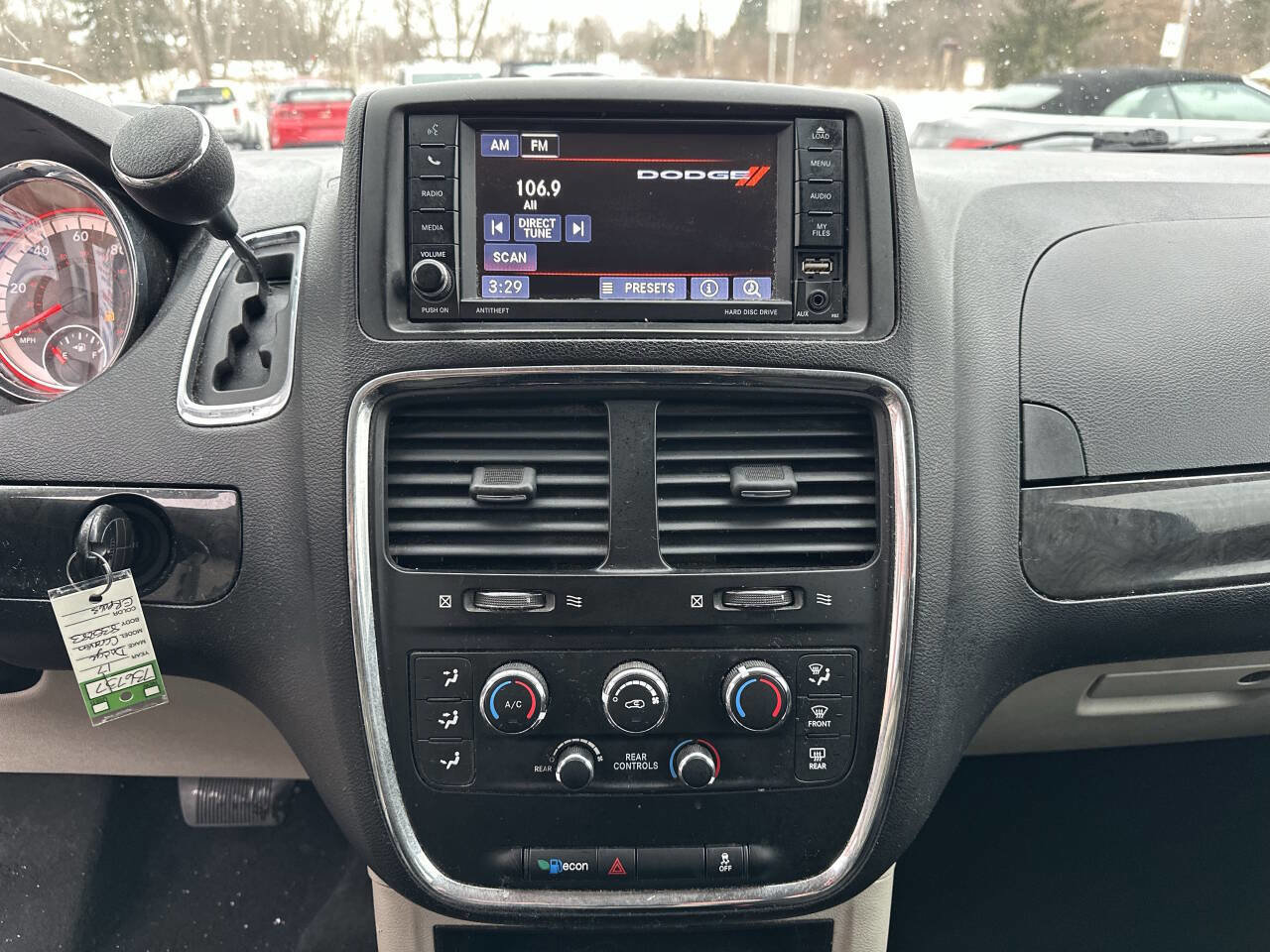Used 2017 Dodge Grand Caravan SE w/ Power Window Group FWD image 15