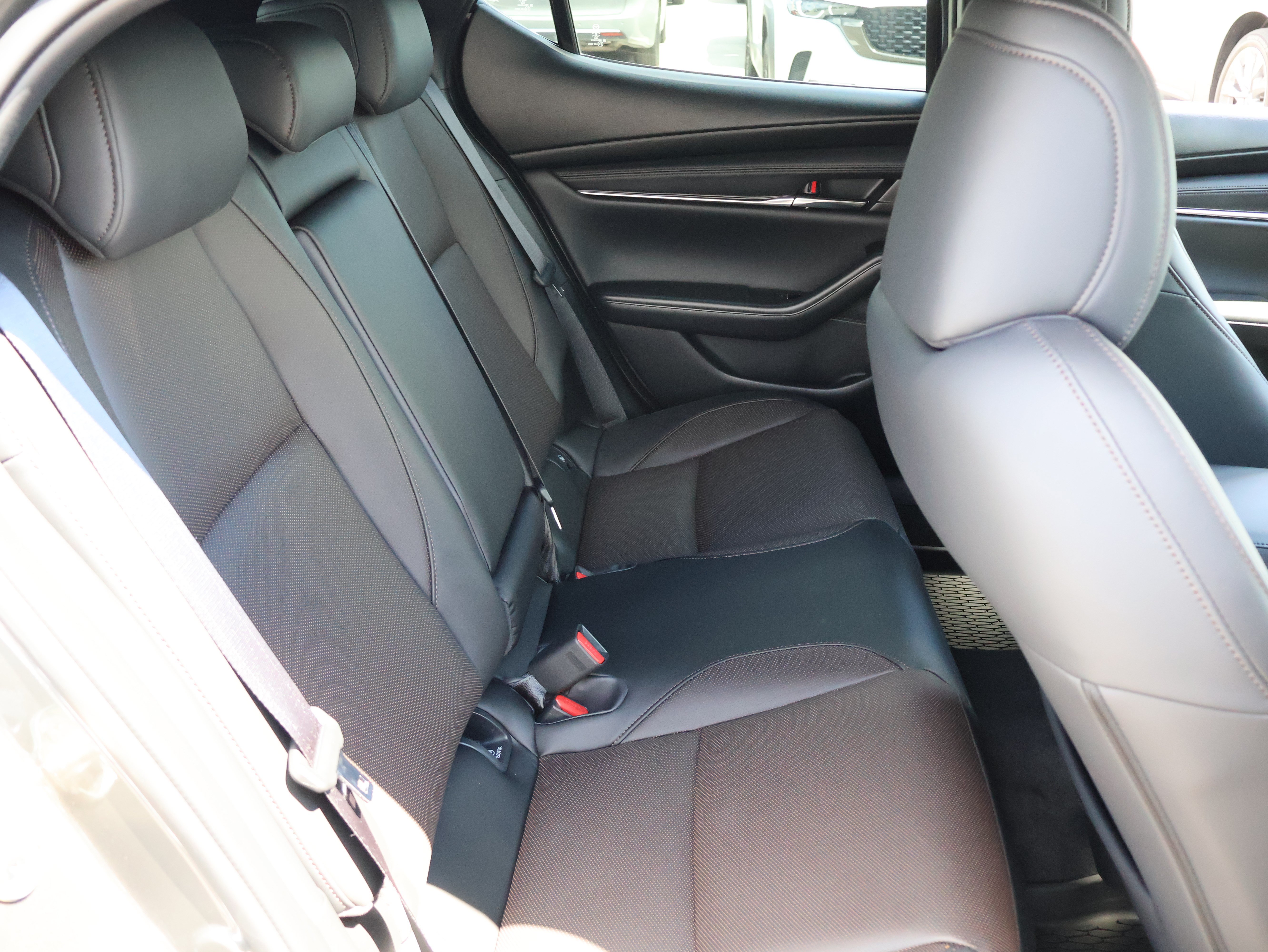 Used 2026 MAZDA MAZDA3 Hatchback w/Premium Plus Pkg AWD/4WD image 13