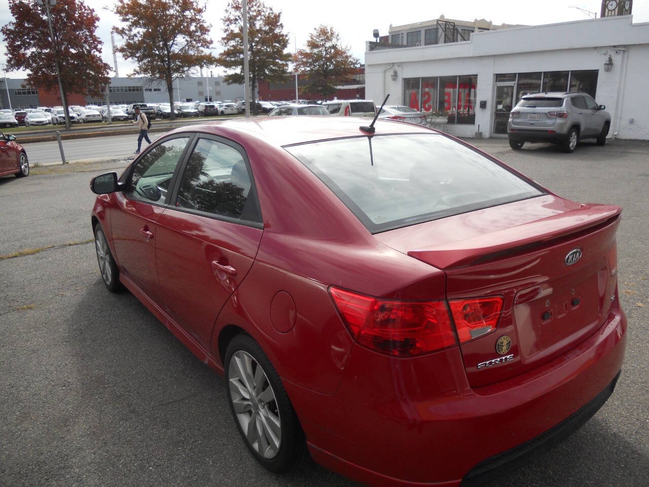 Used 2013 Kia Forte SX FWD image 4