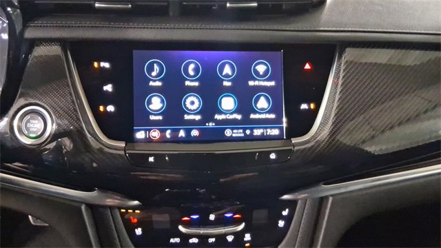 Used 2024 Cadillac XT6 Sport w/ Technology Package image 11