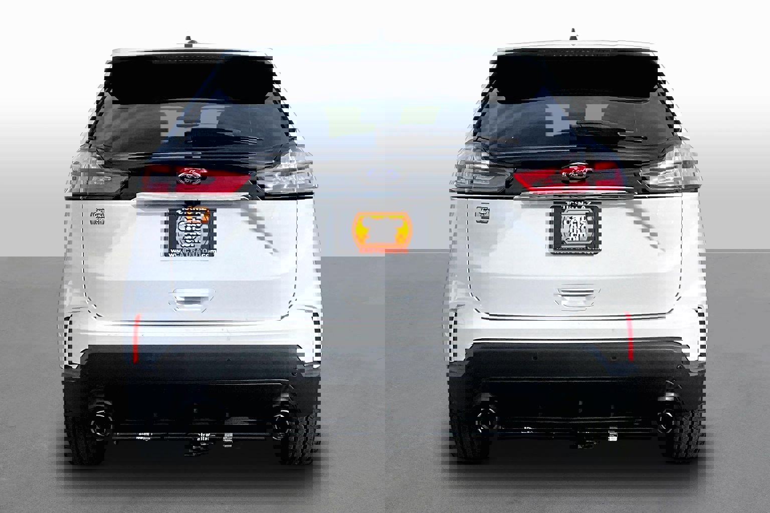 Used 2020 Ford Edge SE image 4