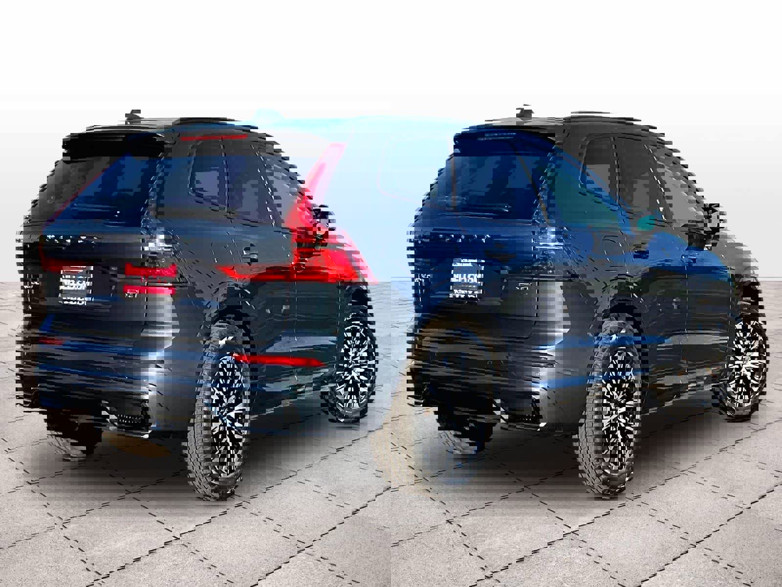 Used 2025 Volvo XC60 B5 Core image 16