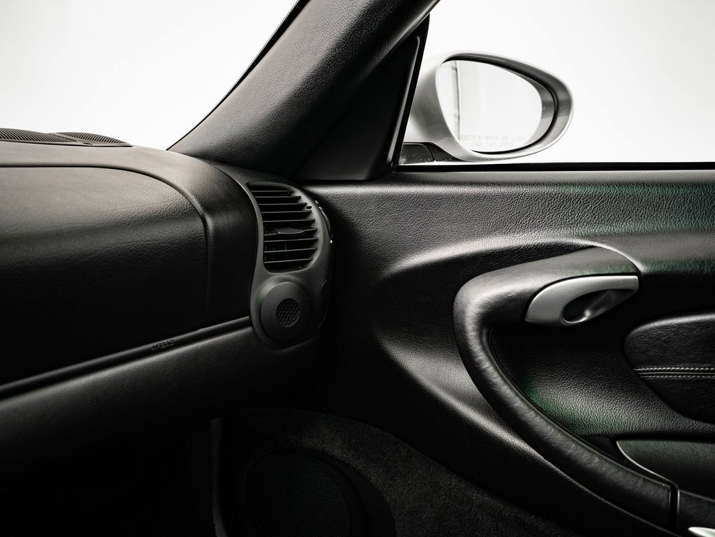 Used 2000 Porsche 911 Carrera image 38