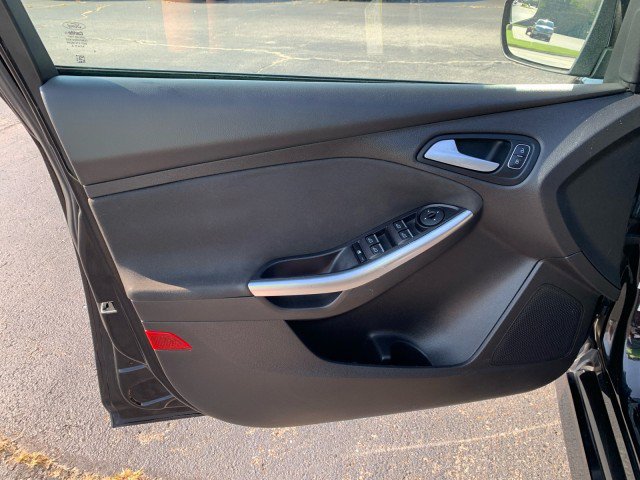 Used 2015 Ford Focus ST FWD image 9