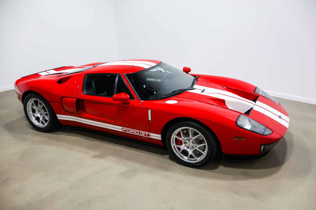 Used 2006 Ford GT RWD image 69