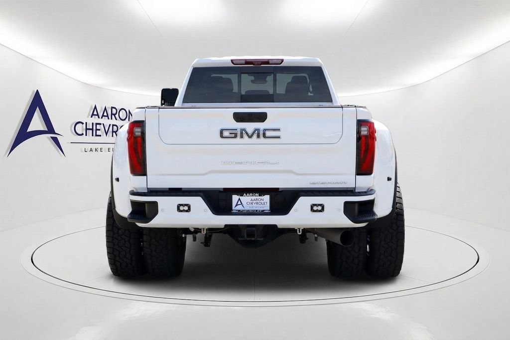 Used 2024 GMC Sierra 3500 Denali Ultimate AWD/4WD image 5