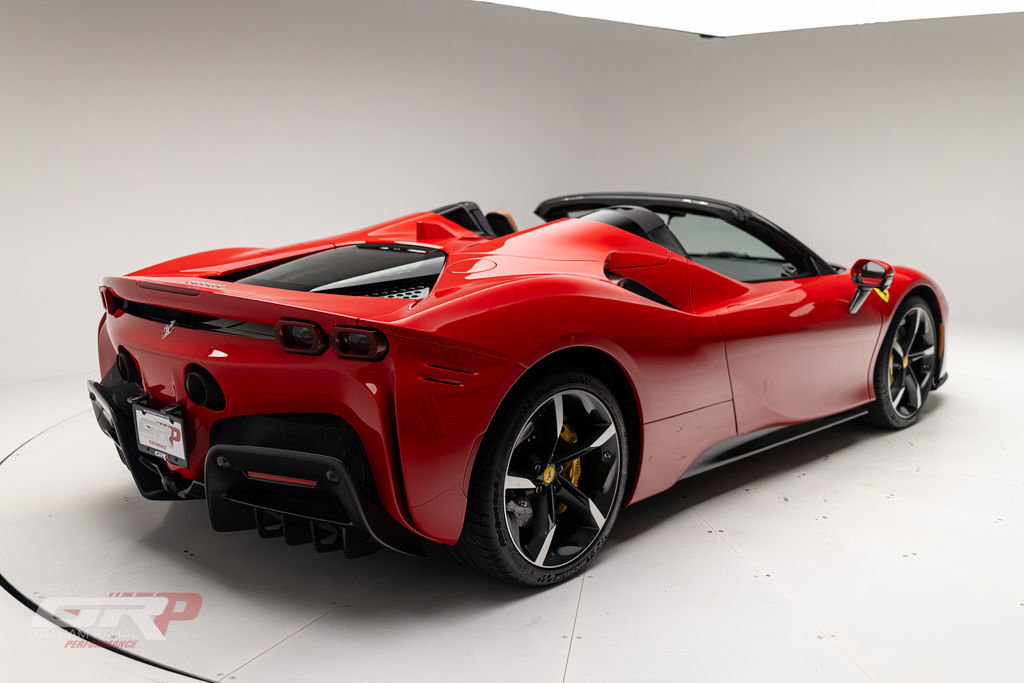 Used 2024 Ferrari SF90 Spider AWD/4WD image 3