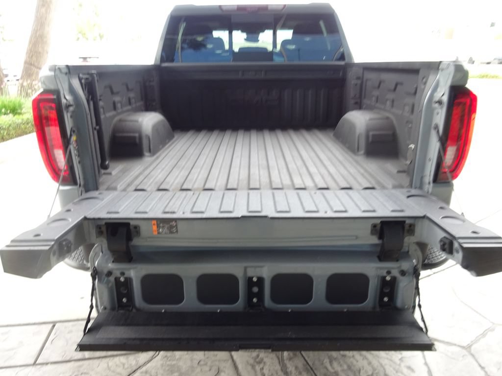 Certified 2025 GMC Sierra 1500 Denali w/ Denali Reserve Package AWD/4WD image 9