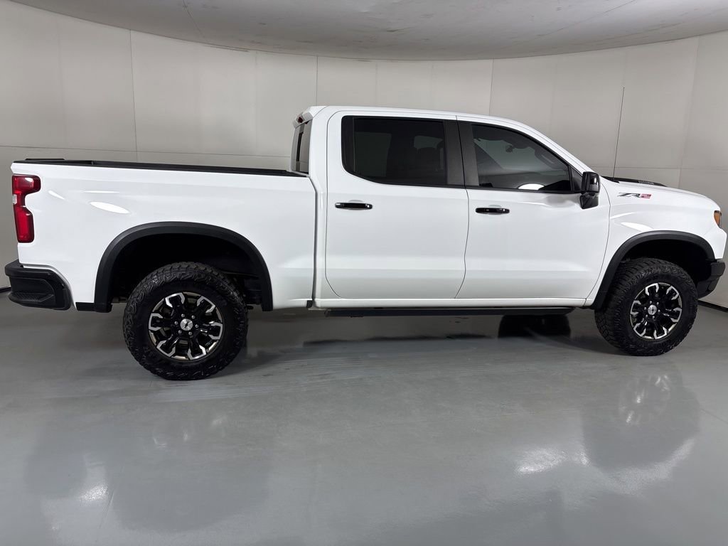 Used 2024 Chevrolet Silverado 1500 ZR2 w/ Technology Package image 11