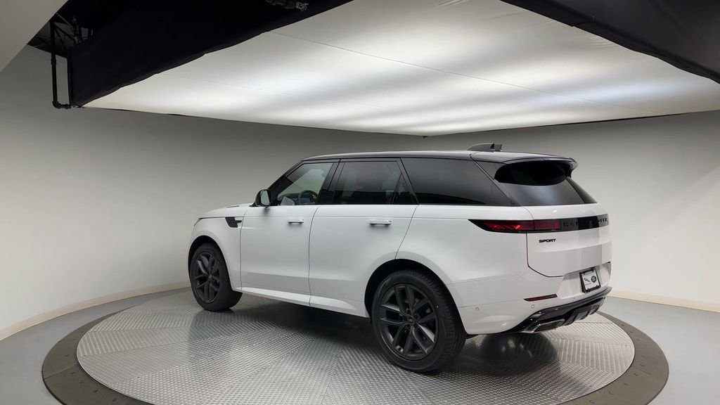 Used 2024 Land Rover Range Rover Sport Dynamic SE AWD/4WD image 6