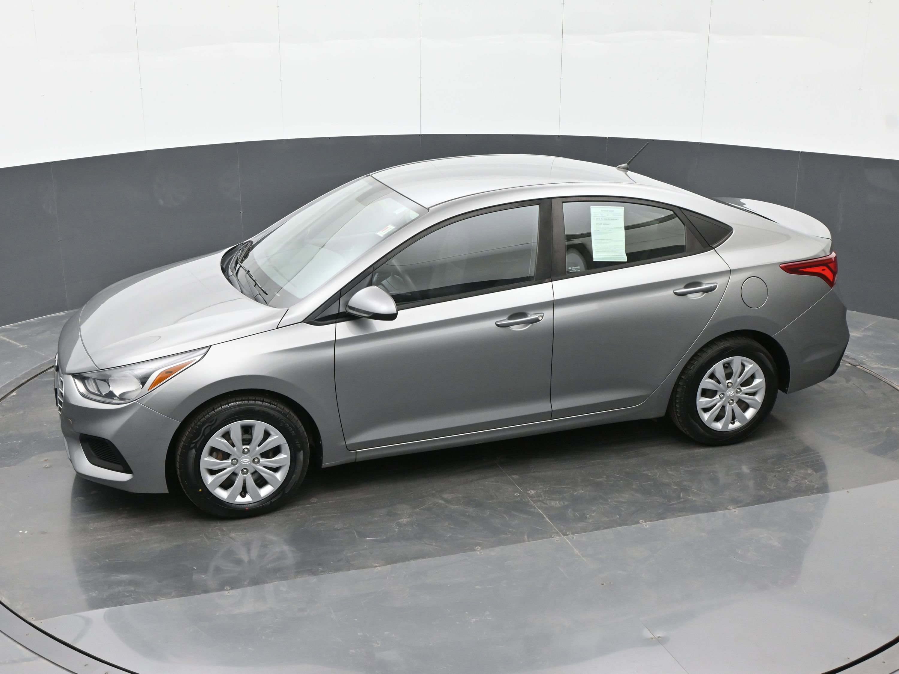 Certified 2022 Hyundai Accent SE image 32
