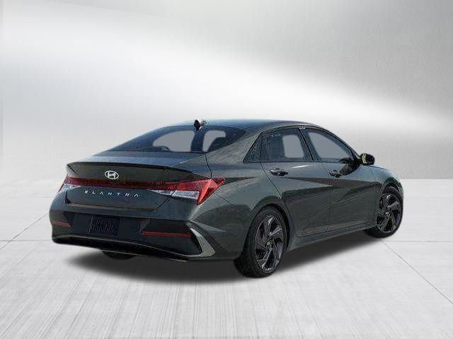 New 2026 Hyundai Elantra Sport FWD image 4