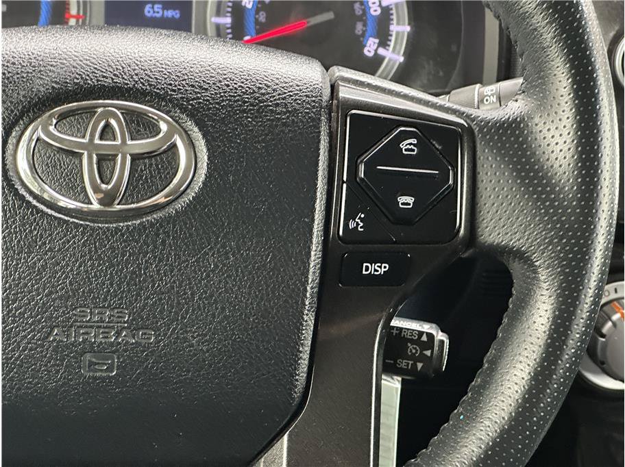 Used 2018 Toyota 4Runner TRD Off-Road AWD/4WD image 23