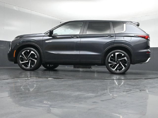 Used 2025 Mitsubishi Outlander SE AWD/4WD image 39