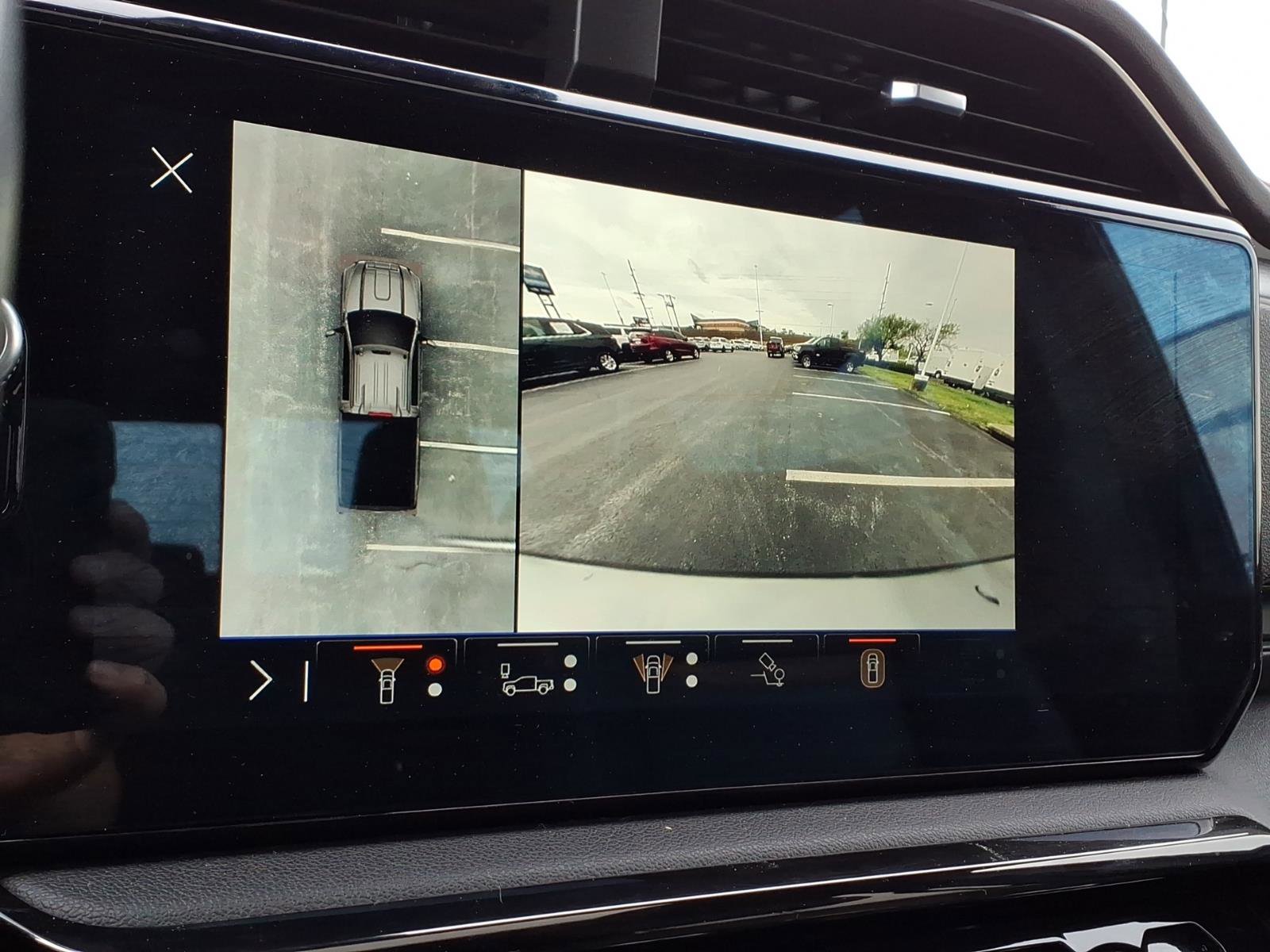 Used 2024 GMC Sierra 2500 AT4 w/ AT4 Preferred Package AWD/4WD image 13