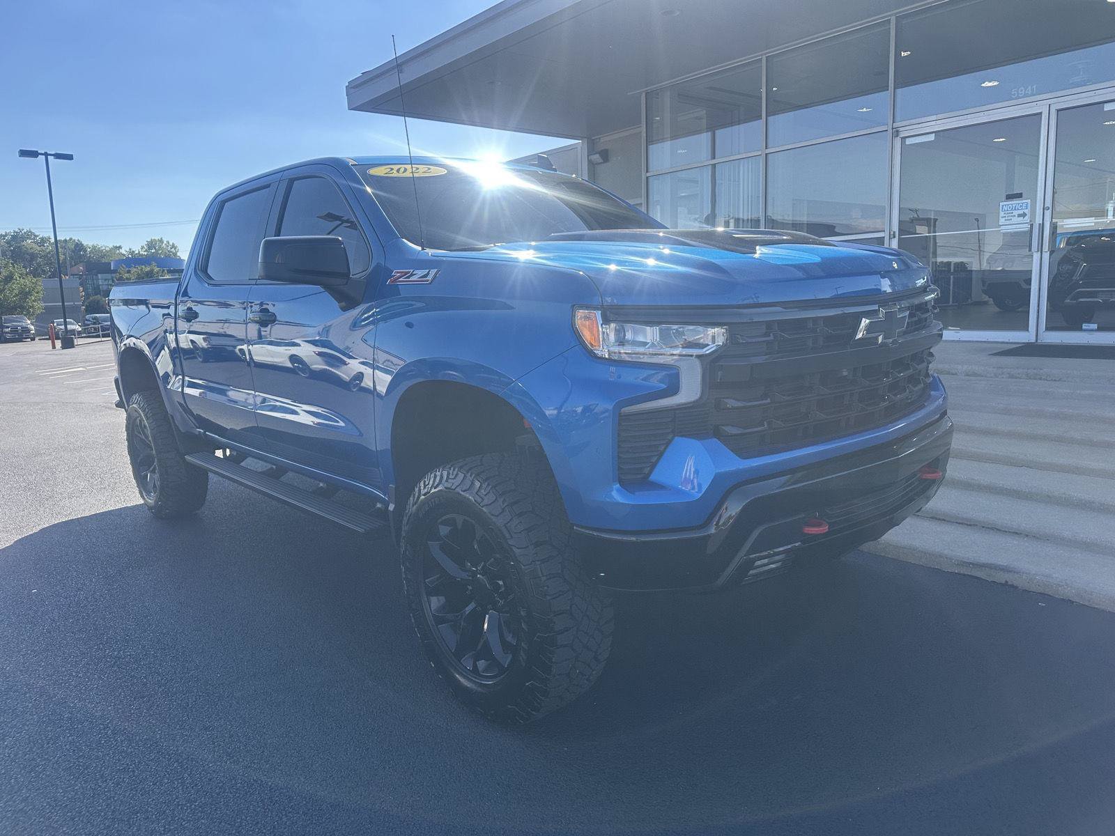 Used 2022 Chevrolet Silverado 1500 LT Trail Boss w/ Protection Package AWD/4WD image 3